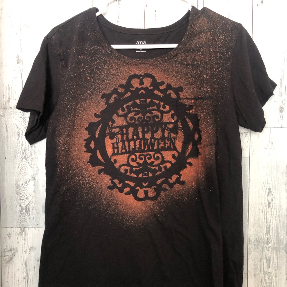 Women’s black Halloween fall T-shirt size medium bleached